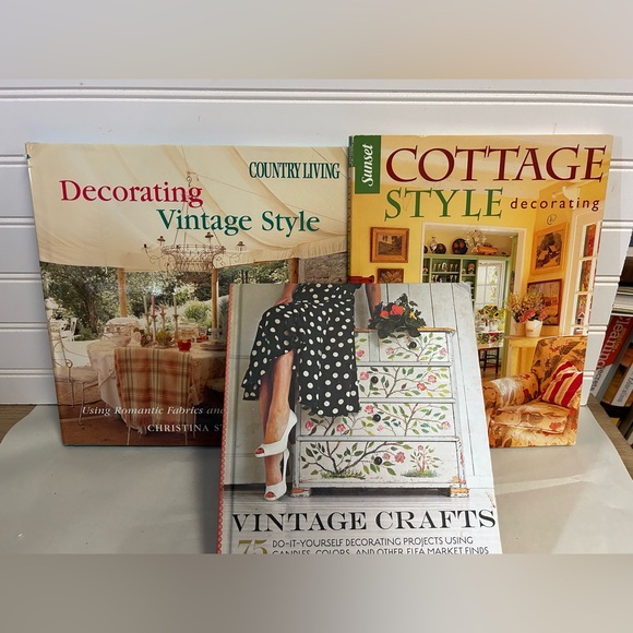 Lot of 3 Vintage Style Decorating Books Crafts Farmhouse Cottage decor - Picture 2 of 11